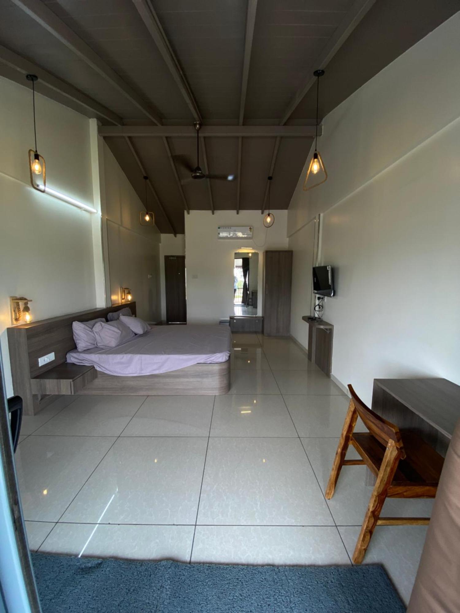 The Pavilion Park Resort Mālegaon Eksteriør bilde